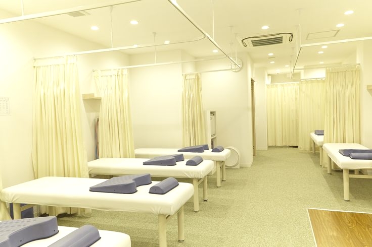 iCure鍼灸接骨院　桜川 ベビーベッド